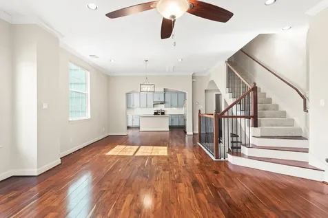 5610 Kiam Street C Houston TX 77007