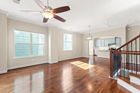 5610 Kiam Street C Houston TX 77007