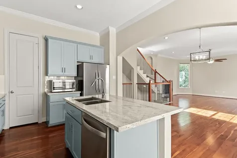 5610 Kiam Street C Houston TX 77007