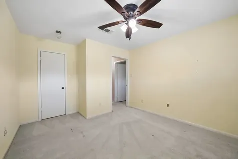 2454 Country Club Drive Pearland TX 77581
