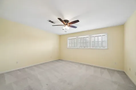 2454 Country Club Drive Pearland TX 77581