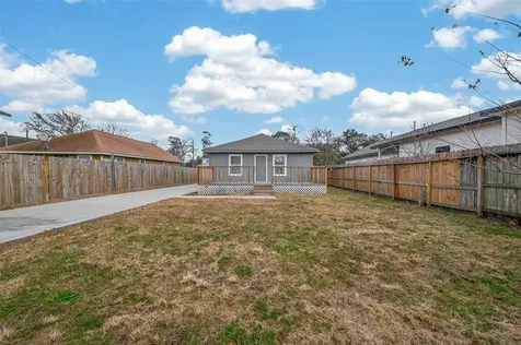 4309 Beggs Street Houston TX 77009