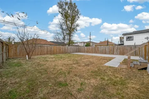 4309 Beggs Street Houston TX 77009