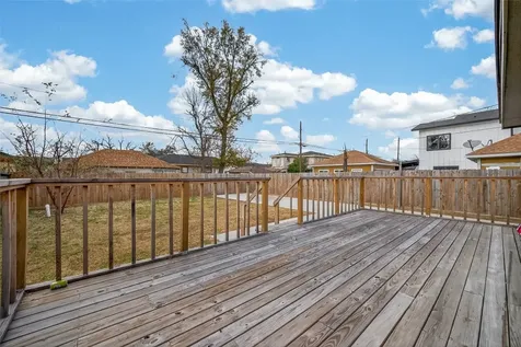 4309 Beggs Street Houston TX 77009