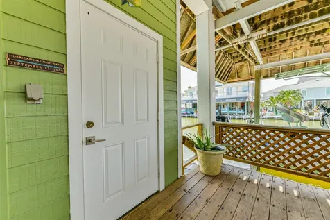 1823 Tiki Drive Galveston TX 77554