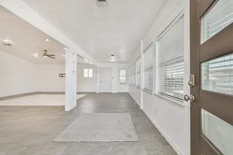 1823 Tiki Drive Galveston TX 77554
