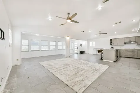 1823 Tiki Drive Galveston TX 77554