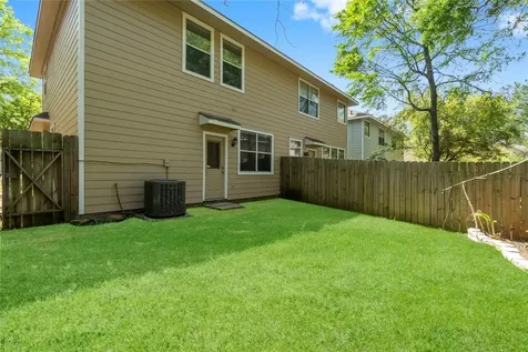 15 Blue Creek Place The Woodlands TX 77382