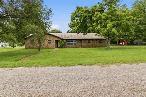 240 Sycamore Street Alto TX 75925