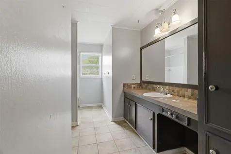 240 Sycamore Street Alto TX 75925