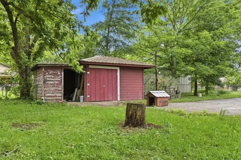240 Sycamore Street Alto TX 75925