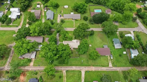240 Sycamore Street Alto TX 75925