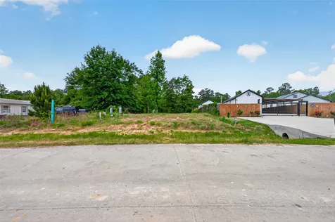 474 Road 5202 Cleveland TX 77327