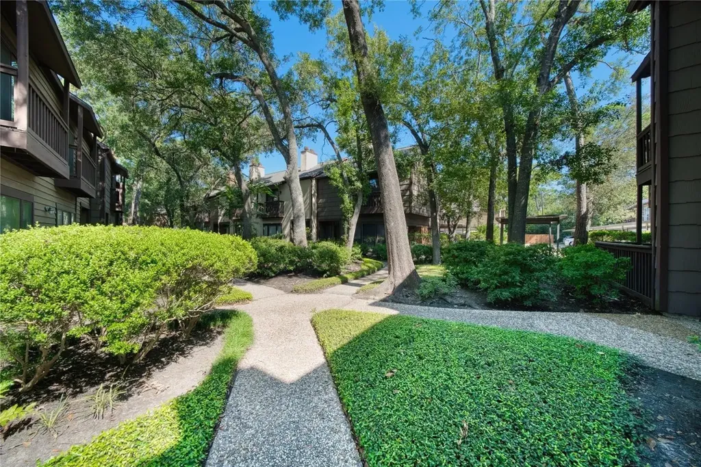 11711 Memorial Drive 573 Houston TX 77024