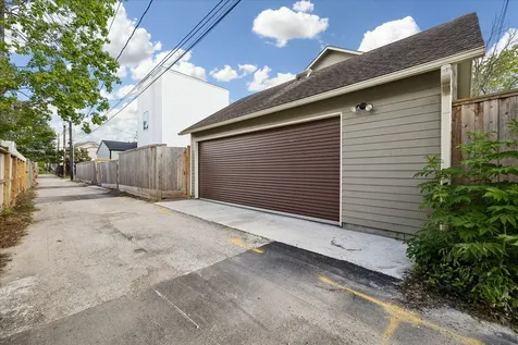215 E 26th Street Houston TX 77008