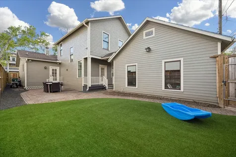 215 E 26th Street Houston TX 77008
