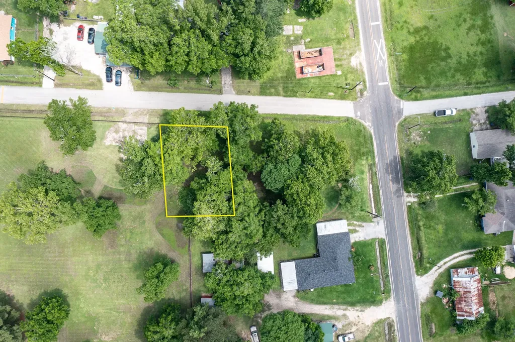 0 W Cormier - 0007 Street Ames TX 77575
