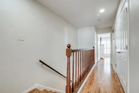 1035 Fountain View Drive Houston TX 77057