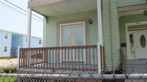 811 28th Street A Galveston TX 77550