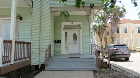 811 28th Street A Galveston TX 77550