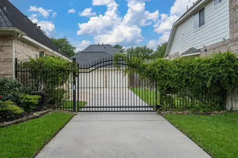 10411 Harnwell Crossing Drive Spring TX 77379