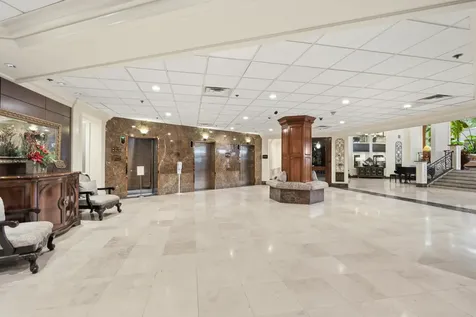 3525 Sage Road 1204 Houston TX 77056
