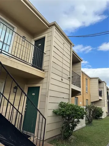8100 Creekbend Drive 156 Houston TX 77071