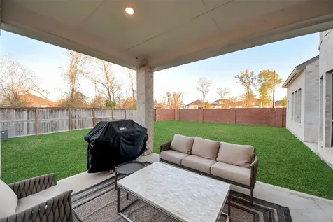 1935 Golden Leaf Drive Missouri City TX 77459