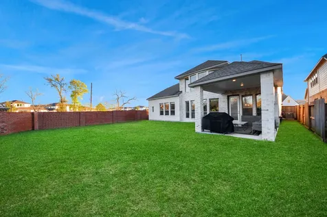 1935 Golden Leaf Drive Missouri City TX 77459