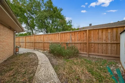 5310 Spellman Road Houston TX 77096