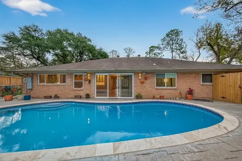 5310 Spellman Road Houston TX 77096