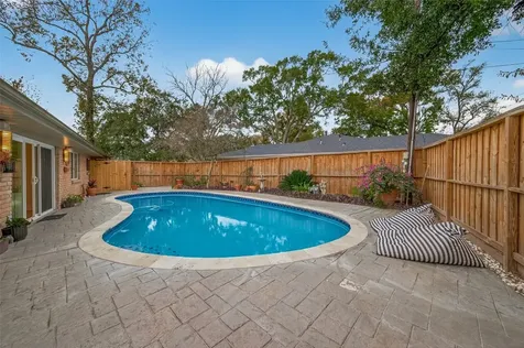 5310 Spellman Road Houston TX 77096