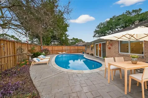 5310 Spellman Road Houston TX 77096