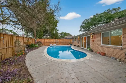 5310 Spellman Road Houston TX 77096