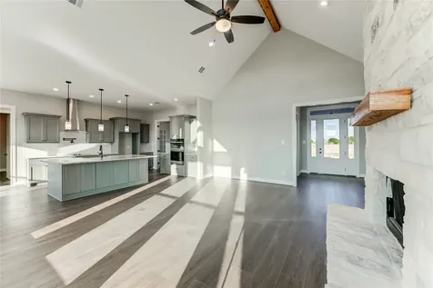 2299 Pintail Lane Columbus TX 78934