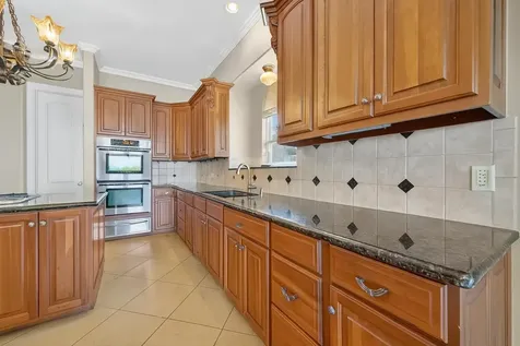 2242 Marina Way League City TX 77565