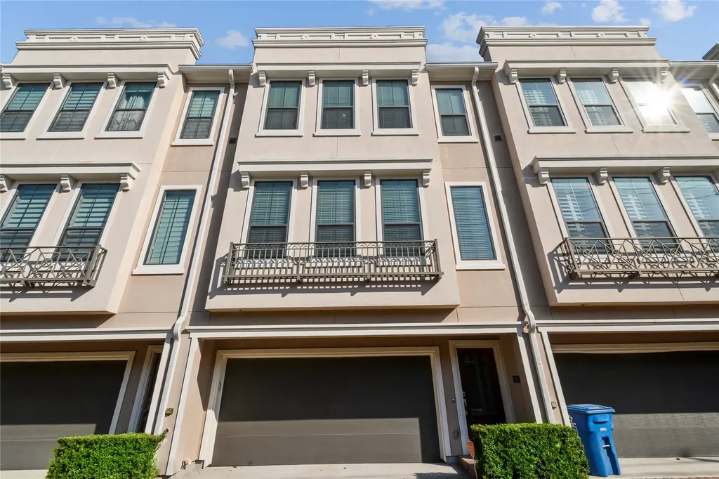 3302 Audley Street 124 Houston TX 77098