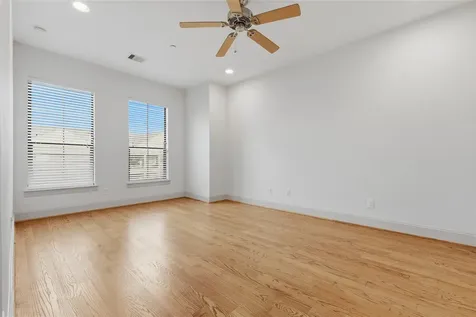 3302 Audley Street 124 Houston TX 77098