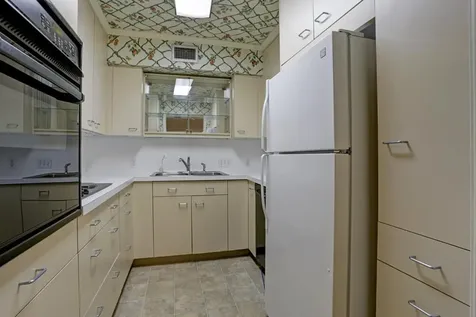 2600 Bellefontaine Street B18 Houston TX 77025