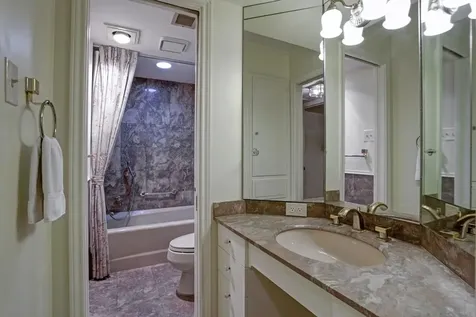 2600 Bellefontaine Street B18 Houston TX 77025