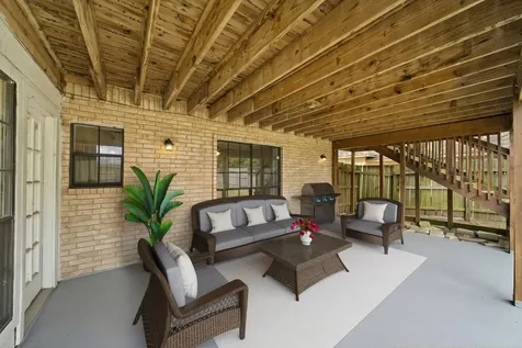 169 April Cove Montgomery TX 77356