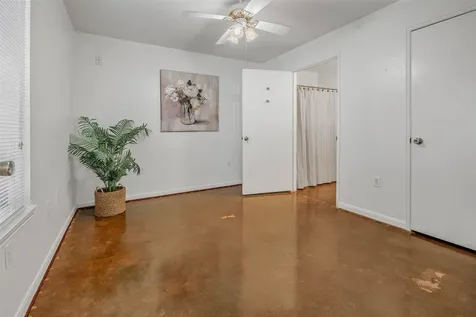 517 Southwest Parkway 103 College Station TX 77840