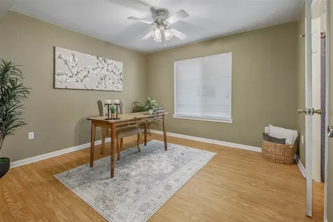 517 Southwest Parkway 103 College Station TX 77840