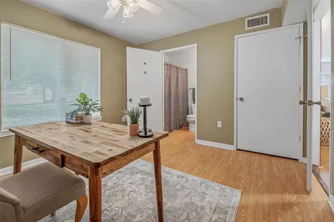 517 Southwest Parkway 103 College Station TX 77840