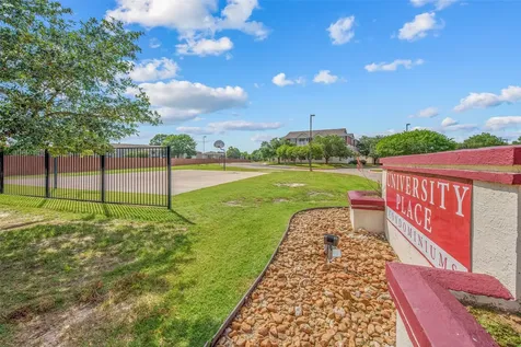 517 Southwest Parkway 103 College Station TX 77840
