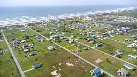 4016 2nd Street Galveston TX 77554
