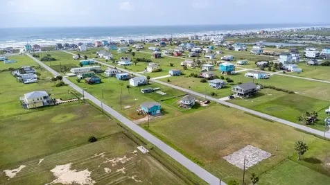 4016 2nd Street Galveston TX 77554