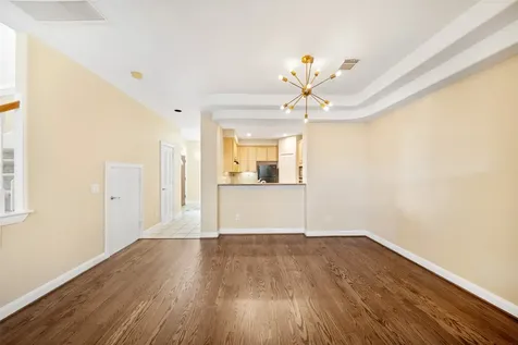 2406 Calumet Street Houston TX 77004