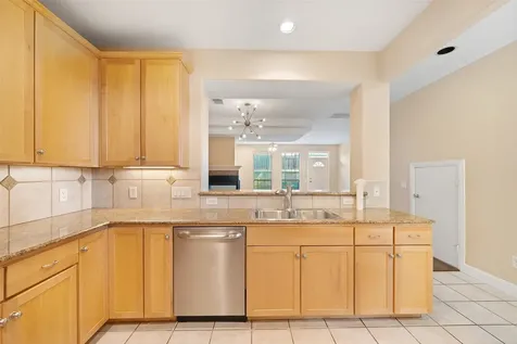 2406 Calumet Street Houston TX 77004