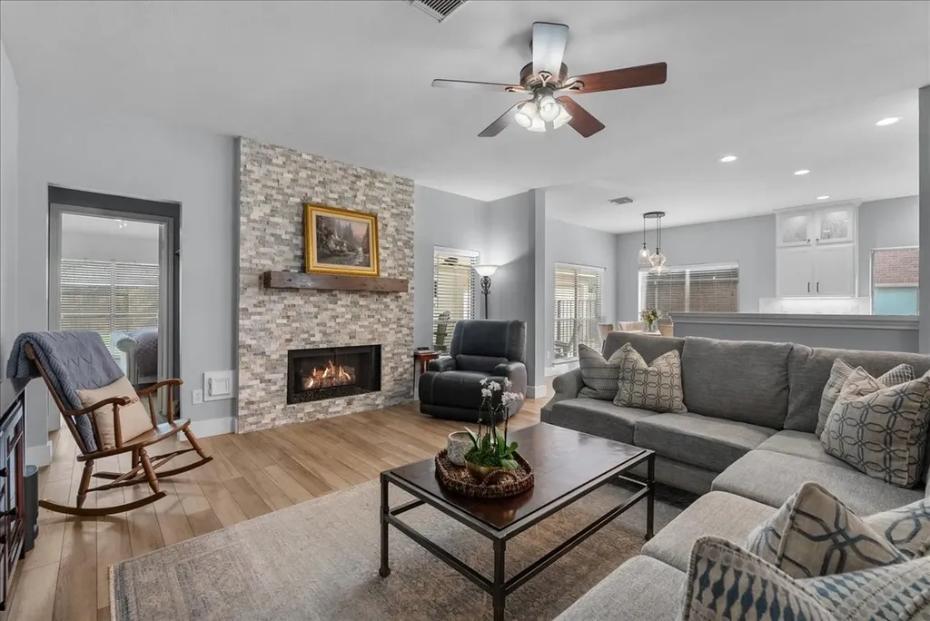 2026 Pembroke Bay Drive League City TX 77573